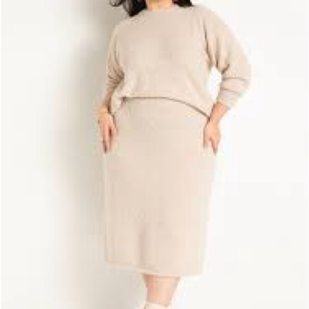 🧶🍁Size 14/16 - Eloquii Fall Sweater Knit Skirt in Crème Brûlée